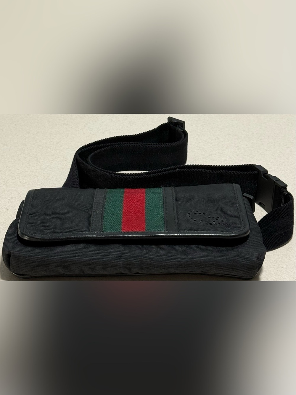 Gucci Sherry Line Body /Belt Bag - Picture 5 of 16